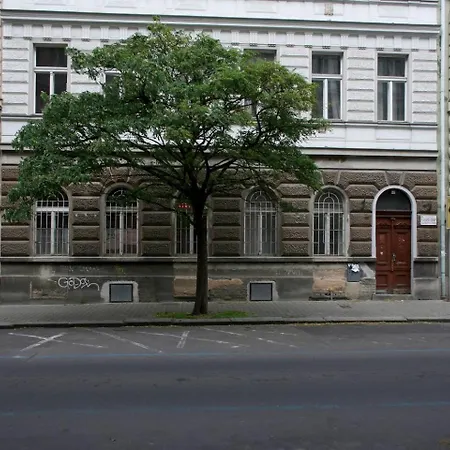 Apartment Colorful 2bdr Family Prague